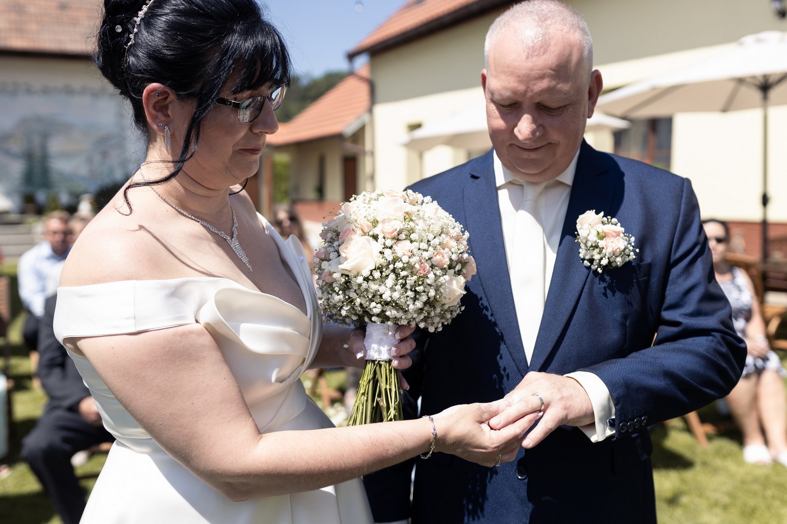 Svatba Hostinec u Vrbů ve Stašově, Hořovice ženich a nevěsta navlékání prstenů