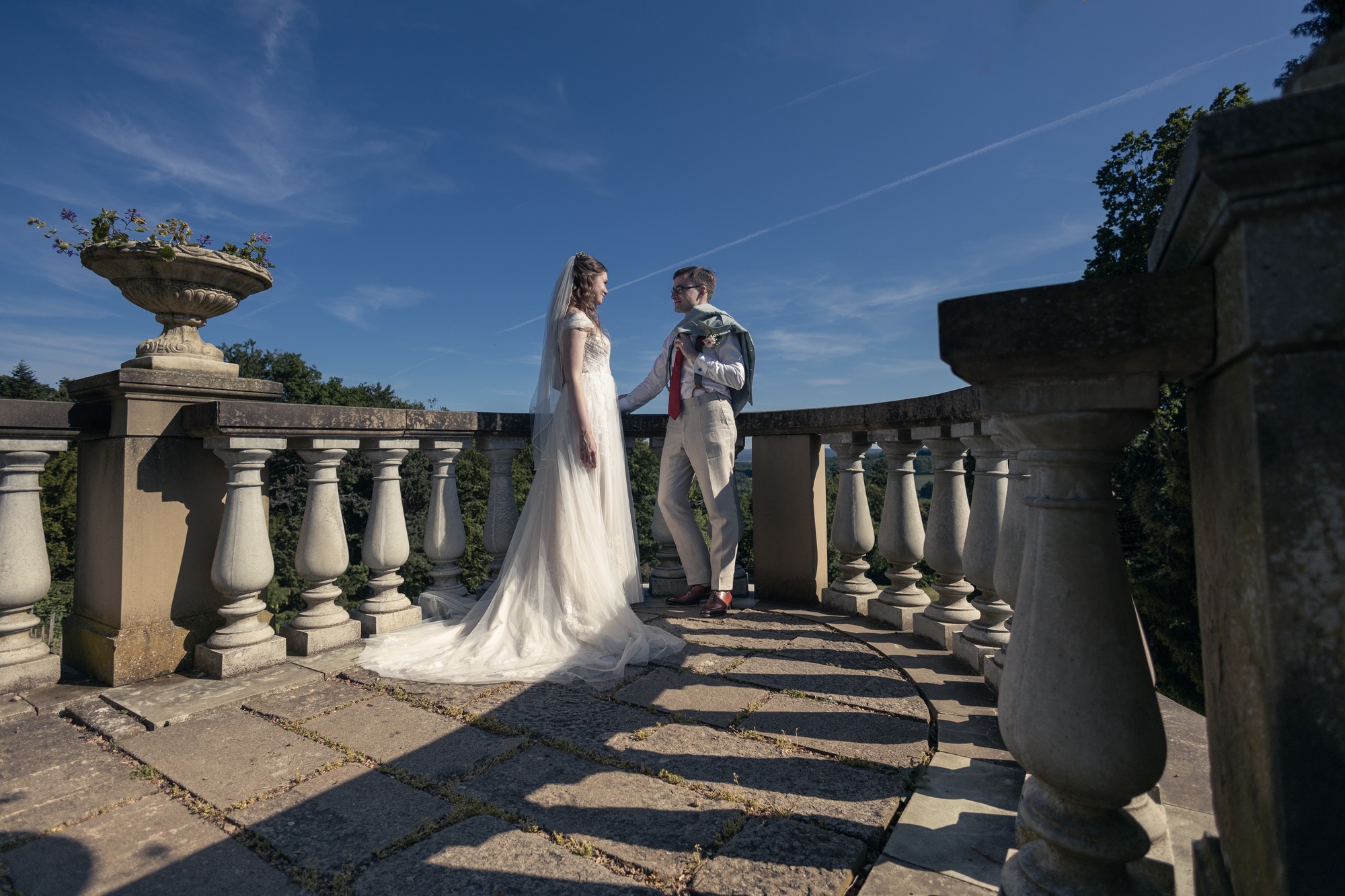 Svatba Chateau Zbiroh - romantická chvilka