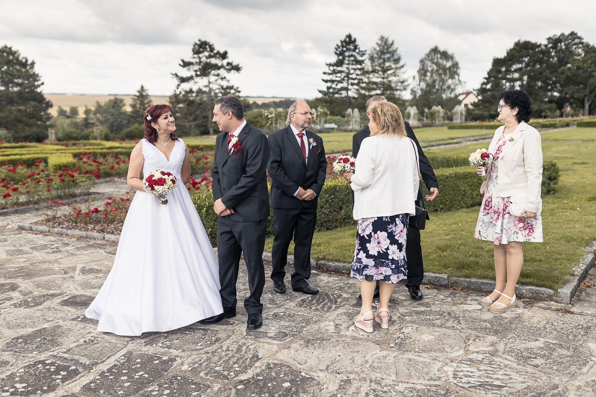 Svatba Růžový park Lidice - čekání na obřad